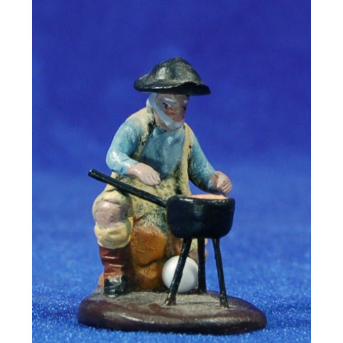 Shepherd cooking 5 cm clay painted Figuralia