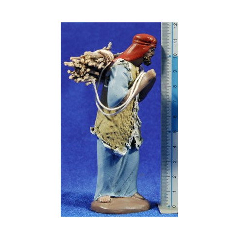 Pastor con leña 12 cm barro pintado Figuralia