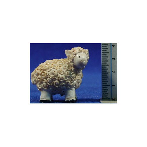Lamb 10 cm resin Naïf Oliver