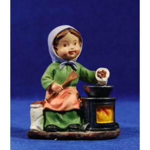 Woman cooking naïf 8 cm marmolina Belenes Puig