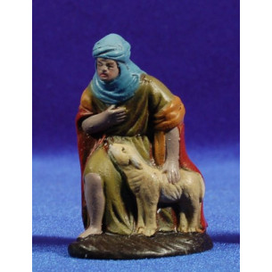 Shepherd addoring with lamb 9 cm clay painted Figuralia