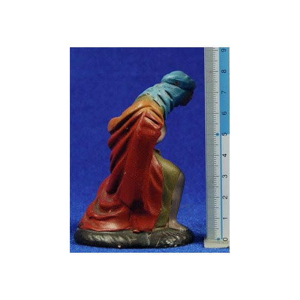 Shepherd addoring with lamb 9 cm clay painted Figuralia