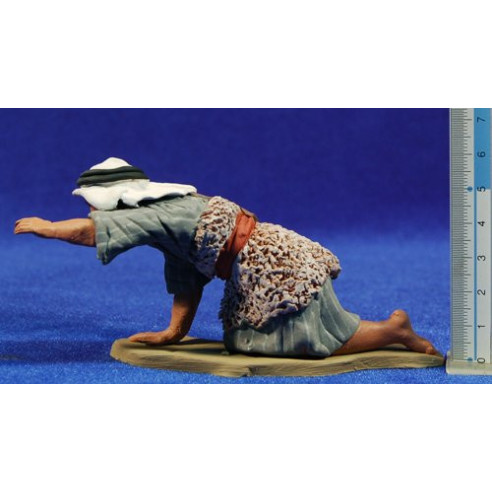 Shepherd hebrew addoring lying 12 cm clay painted Delgado