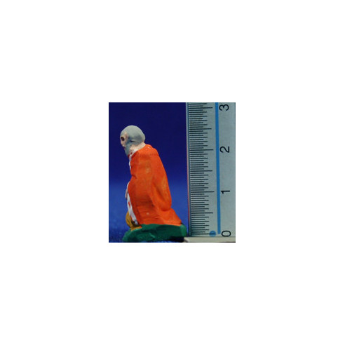 Shepherd addoring 3 cm clay painted