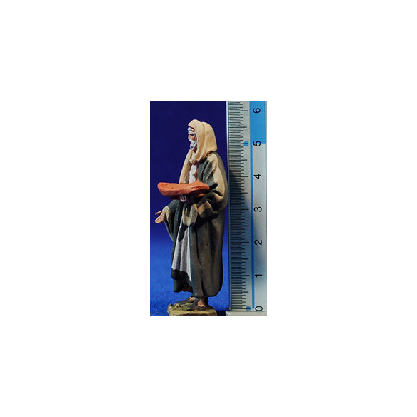 Shepherd with a tray 5,5 cm clay painted De Francesco