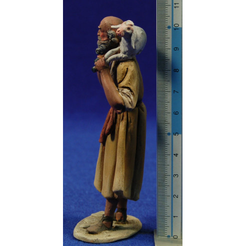Pastor con cordero hombros 10 cm barro pintado De Francesco