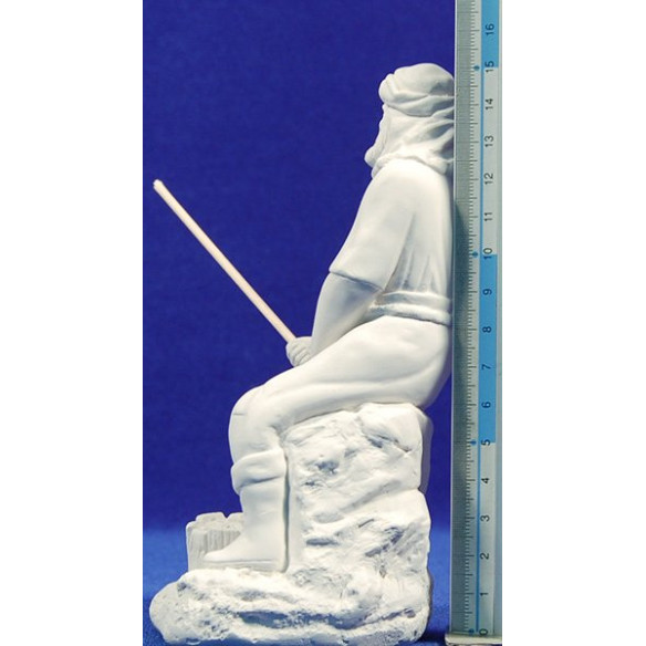 Non painted fisherman 16 cm chalk