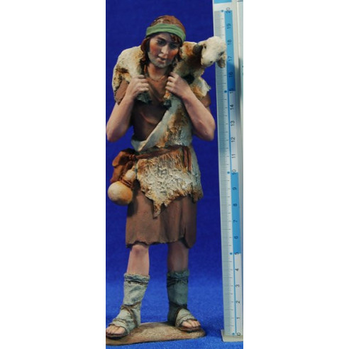 Pastore con pecora  20 cm resina Montserrat Ribes