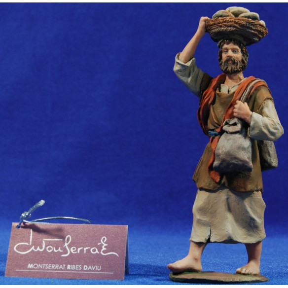 Shepherd  with breadbasket on head 15 cm resin Montserrat Ribes