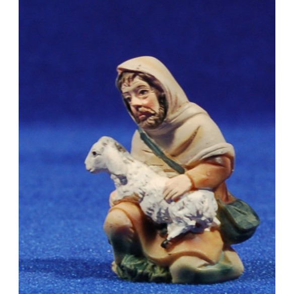 Shepherd addoring with a lamb 9 cm resin