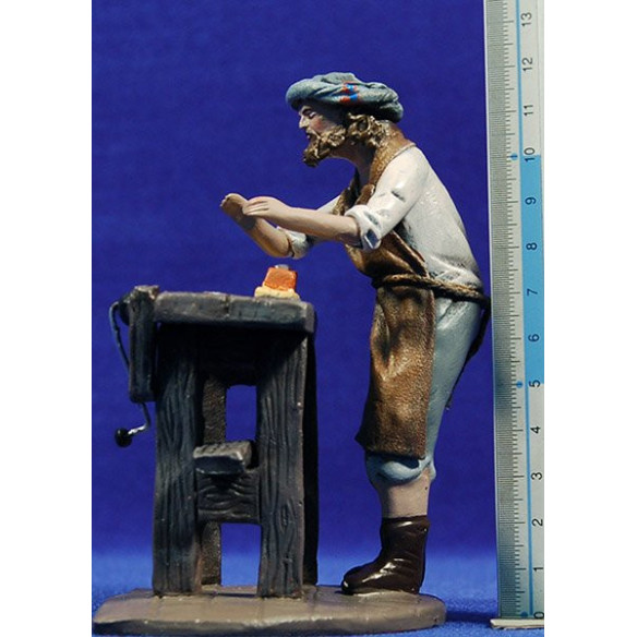 Pastor fuster amb taula 12 cm roba i fang Figuralia