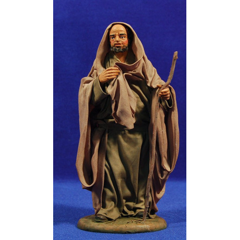 Shepherd covering 20 cm clay and clothes
