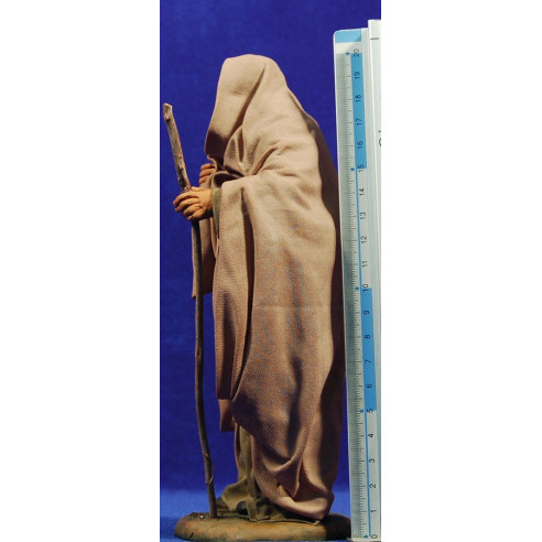 Shepherd covering 20 cm clay and clothes
