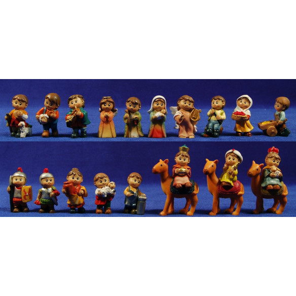 Nacimiento infantil con reyes a camello y pastores 5 cm resina