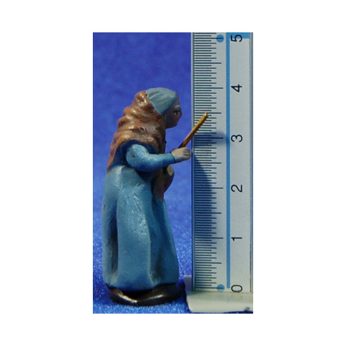 Pastora con zambomba 5 cm barro pintado Figuralia