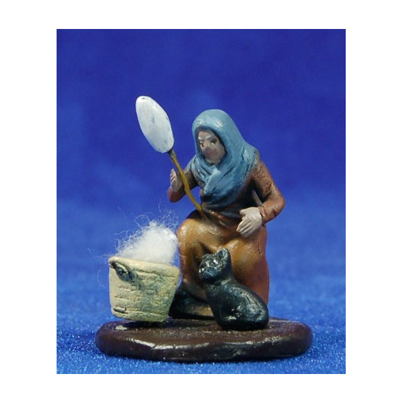 Pastora filadora amb gat 5 cm fang pintat Figuralia