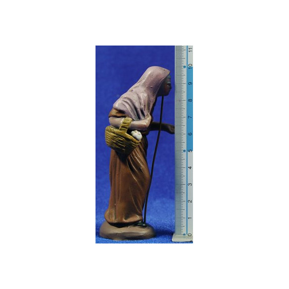 Pastora vella amb cistell 9 cm fang pintat Figuralia