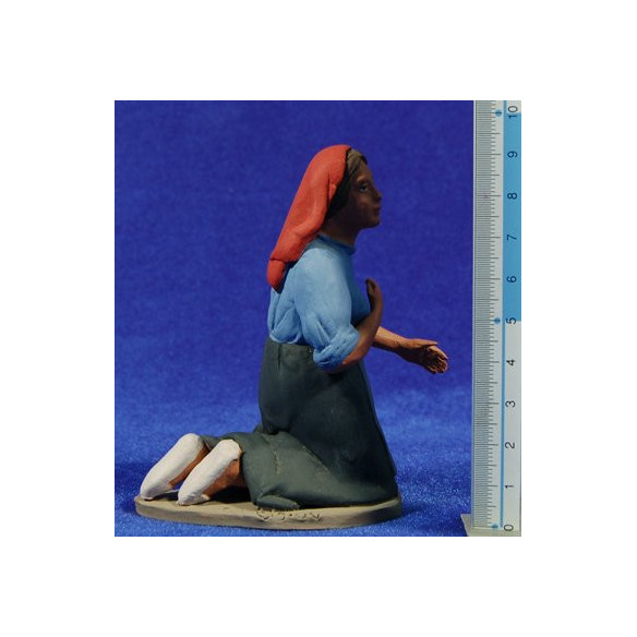 Pastora catalana adorando con delantal 15 cm barro pintado Delgado