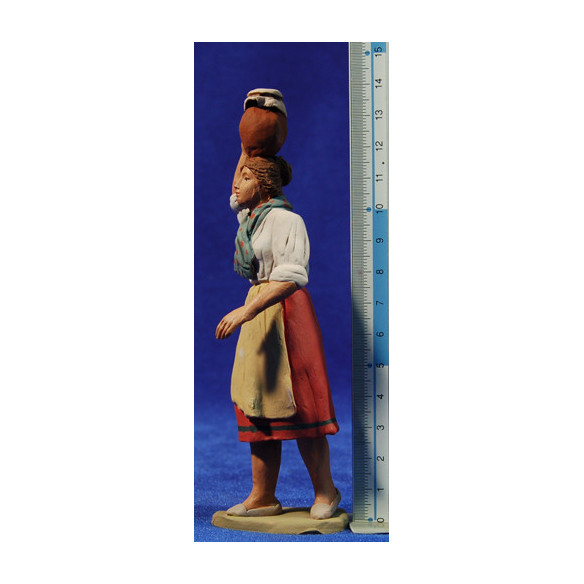 Pastora catalana con jarra 12 cm barro pintado Delgado