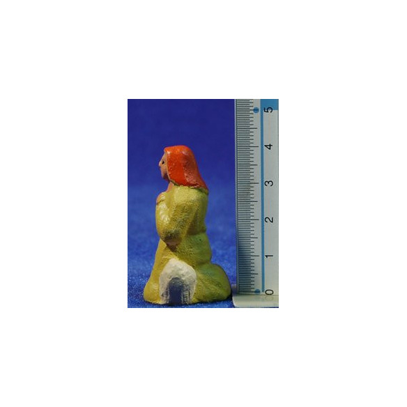 Shepherd addoring 5 cm clay painted