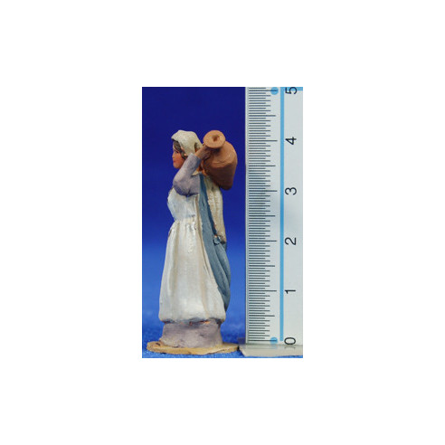 Pastora con jarra 4 cm barro pintado De Francesco