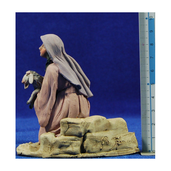 Pastora adorando con cordero 14 cm barro pintado De Francesco