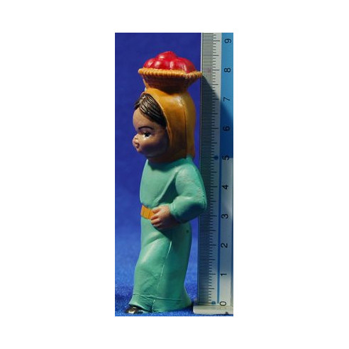 Pastora moderna con cesta en la cabeza 8 cm plástico Fabregat