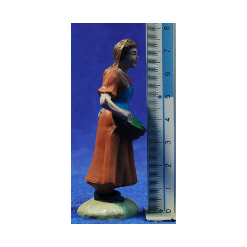 Woman with basket 8 cm plastic Belenes Puig