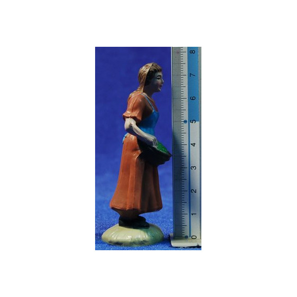 Woman with basket 8 cm plastic Belenes Puig