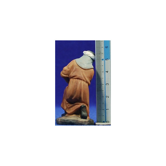 Pastora adorant amb xai 8 cm resina Belenes Puig