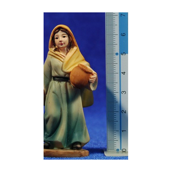 Woman with pots 7 cm resin