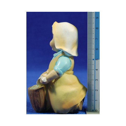 Rentadora naïf 10 cm marmolina Oliver