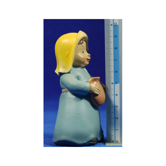 Pastora con jarra naïf 10 cm marmolina Oliver