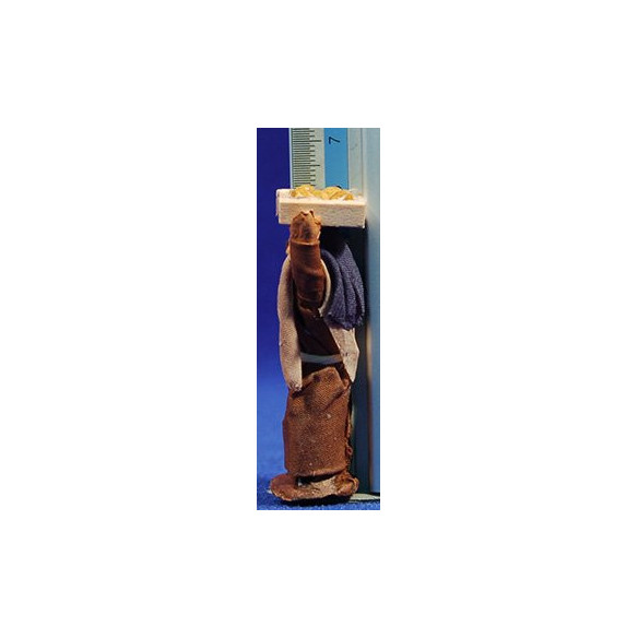 Pastora con zafata en la cabeza 5 cm ropa y barro
