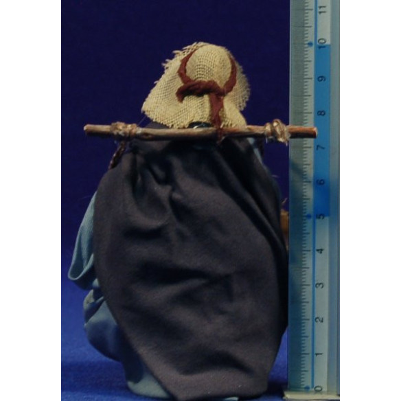 Pastora con gallinas 10 cm ropa y barro