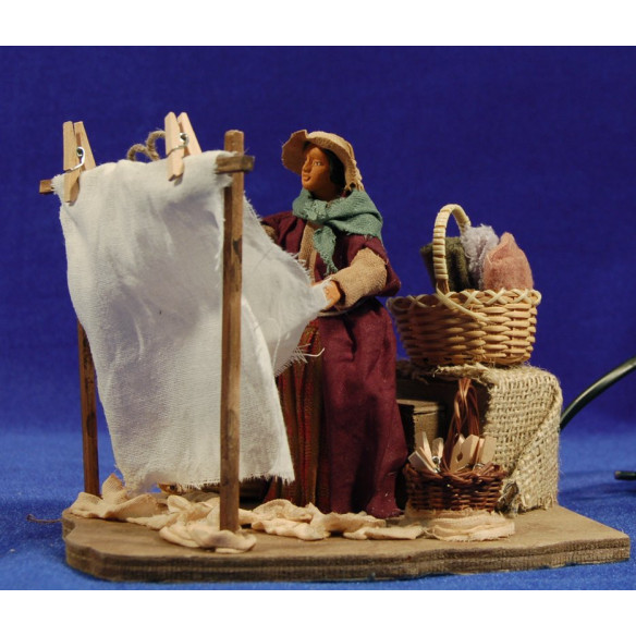 Woman shaking clothes movement 12 cm clay and clothes