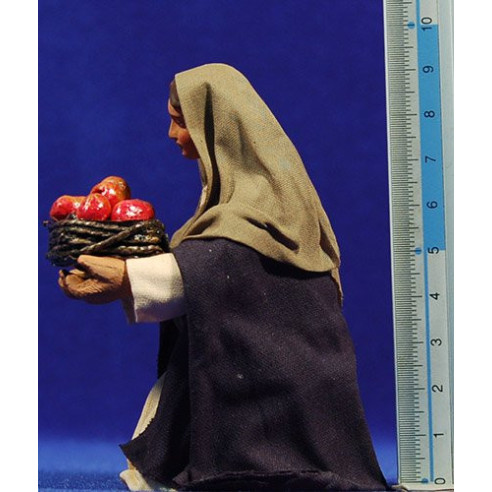 Pastora adorando con cesto fruta 13 cm ropa y barro