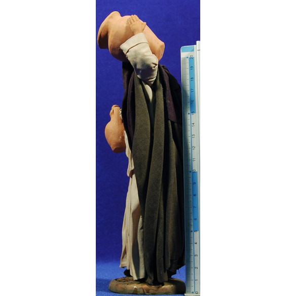 Donna con anfore 20 cm stoffe e terracotta