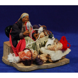 Woman knitting movement 12 cm clay and clothes