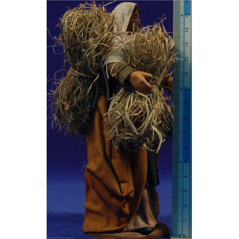 Pastora con fajos paja 16 cm ropa y barro