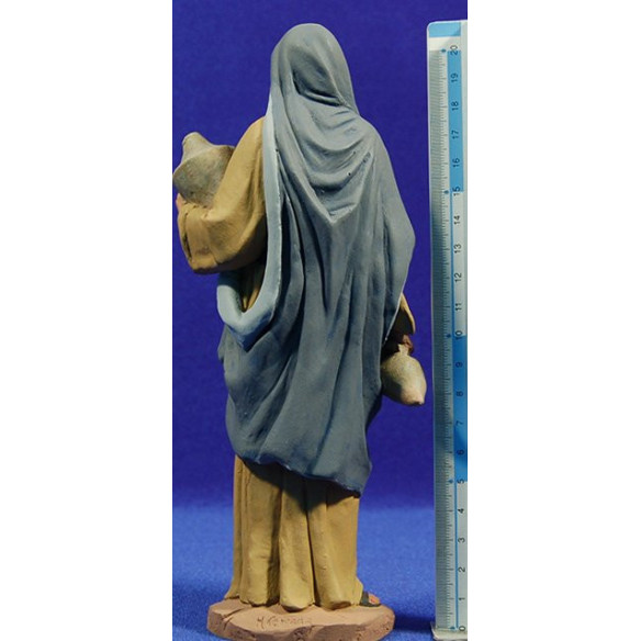 Pastora con jarras samaritana 20 cm pasta cerámica Hermanos Cerrada