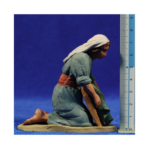 Cleaning woman hebrew 12 cm clay painted Delgado