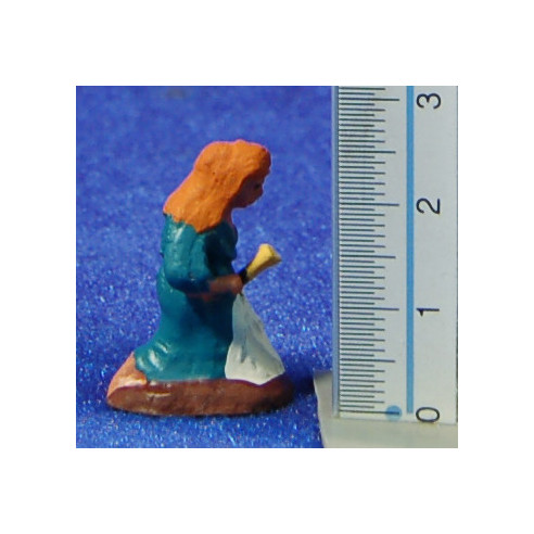 Pastora lavandera 3 cm barro pintado Fabregat
