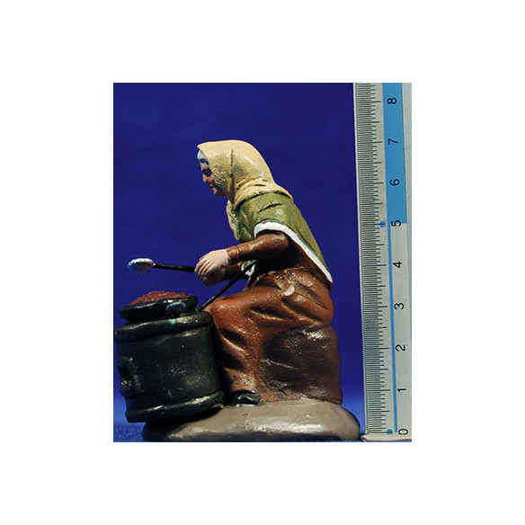 Castañera 10 cm barro pintado Figuralia