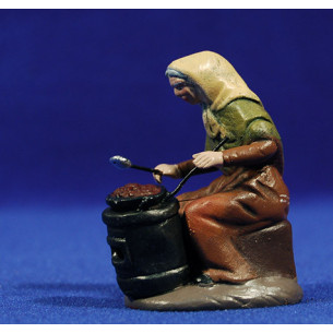 Venditora di castagne 8 cm terracotta dipinte Figuralia