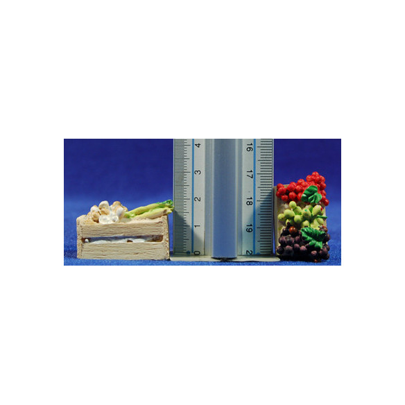 Cuatro cajas con fruta y verduras 3 cm resina