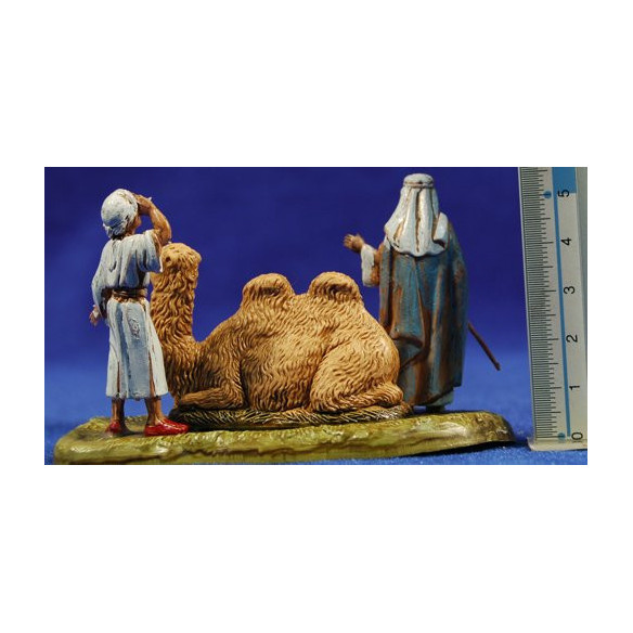 Two shepherds and a camel lying 6 cm plastic Moranduzzo - Landi arab style
