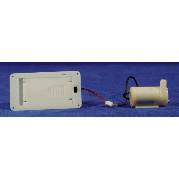 Pompa acqua a batterie 4x2 cm plastica