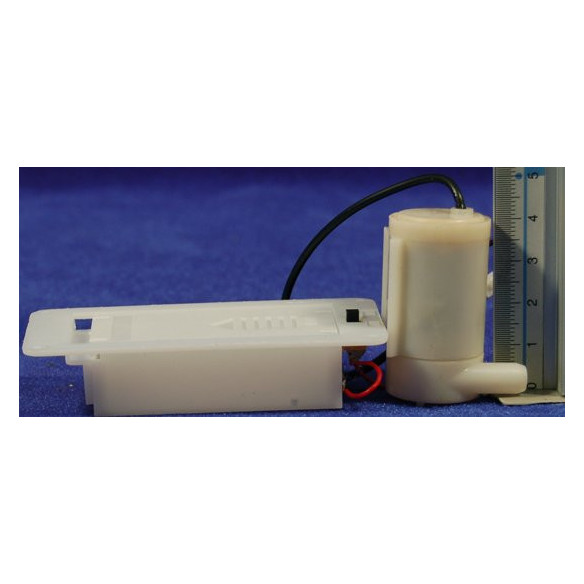 Pompa acqua a batterie 4x2 cm plastica