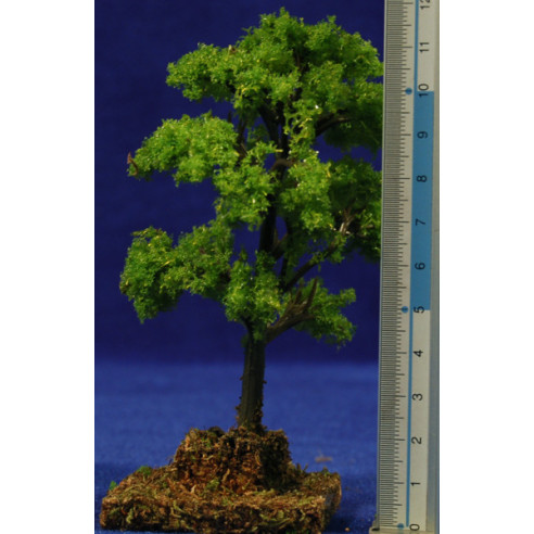 Tree 10 cm plastic